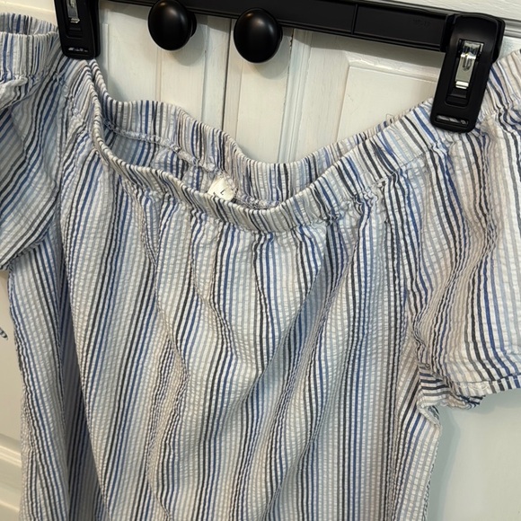 Tacera Blue and White Off the Shoulder Blouse. Coastal vibes size L. - Picture 3 of 6